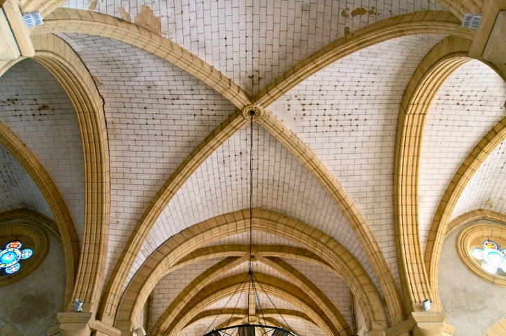 La croisée du transept. - Lanouaille