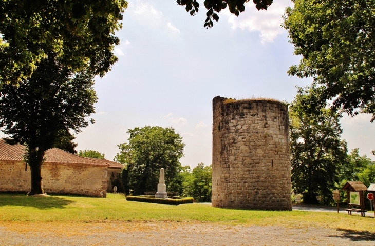 La Tour - Le Bourdeix