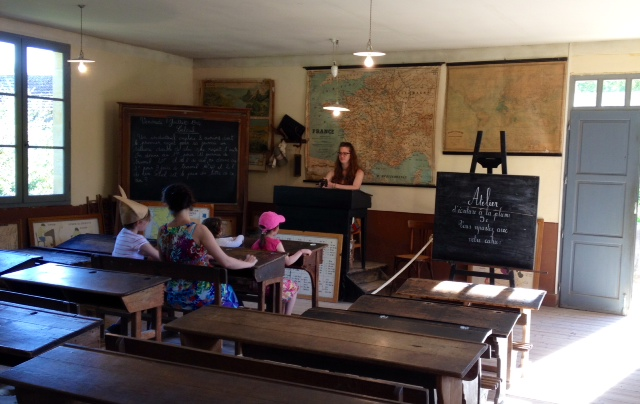 Le Bournat: salle de classe d'autrefois. - Le Bugue