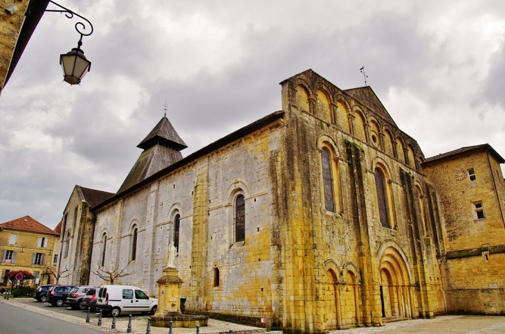 Abbaye Notre-Dame - Le Buisson-de-Cadouin