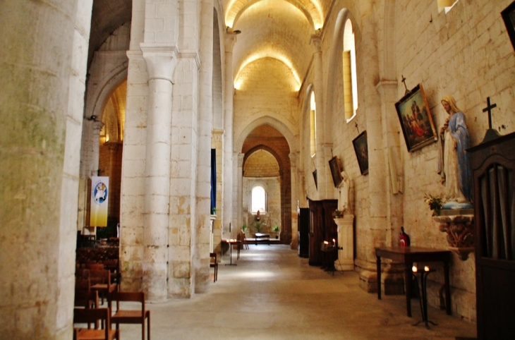 Abbaye Notre-Dame - Le Buisson-de-Cadouin