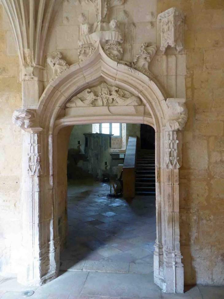 Le cloître de Cadouin : porte - Le Buisson-de-Cadouin