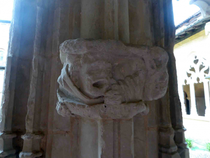 Le cloître de Cadouin : le décor sculpté flamboyant - Le Buisson-de-Cadouin