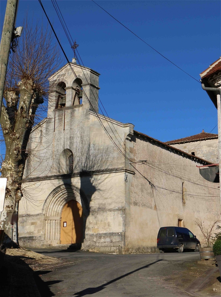 Eglise Saint Jean Baptiste, romane à coupole bâtie au XIe siècle - Le Change