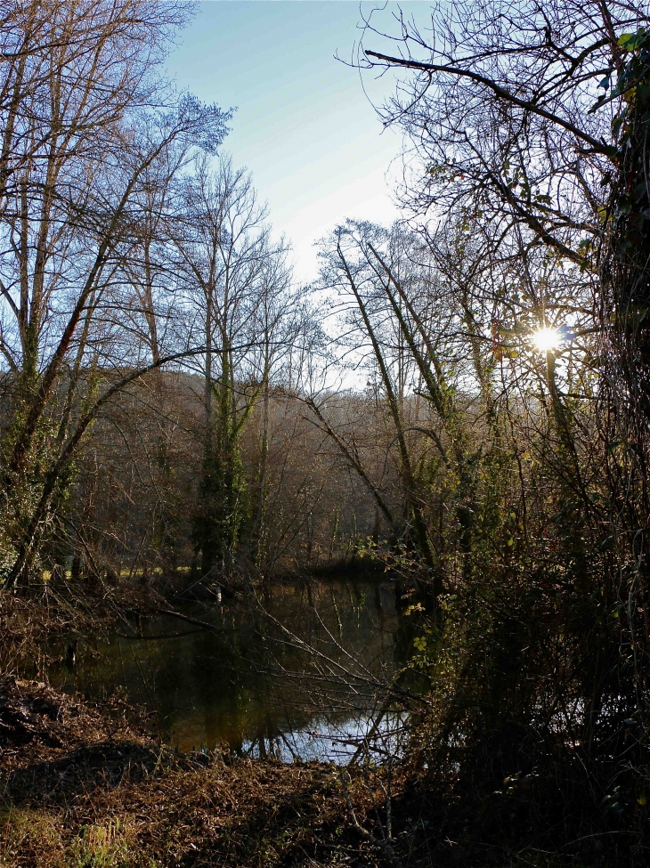 Aux alentours - Le Change