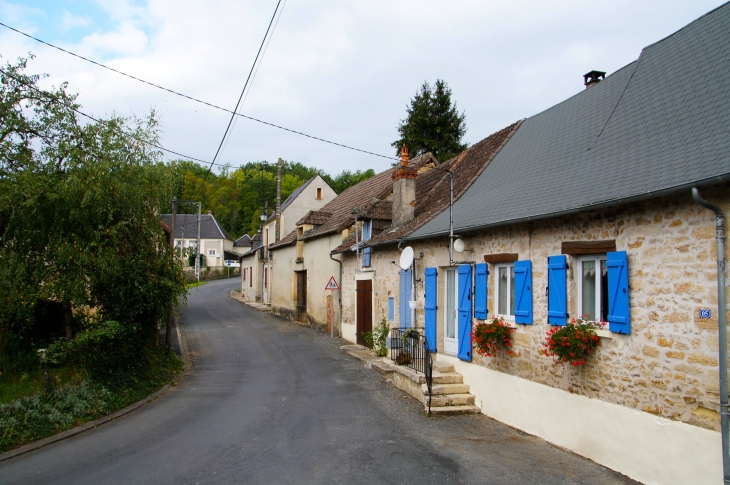 Le village de Saint Lazare. - Le Lardin-Saint-Lazare