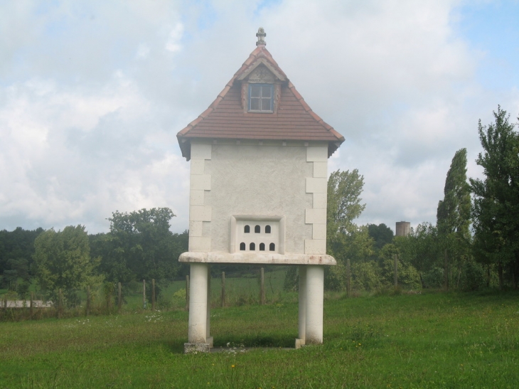 Pigeonnier - Léguillac-de-Cercles