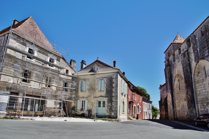 Le Village - Léguillac-de-Cercles