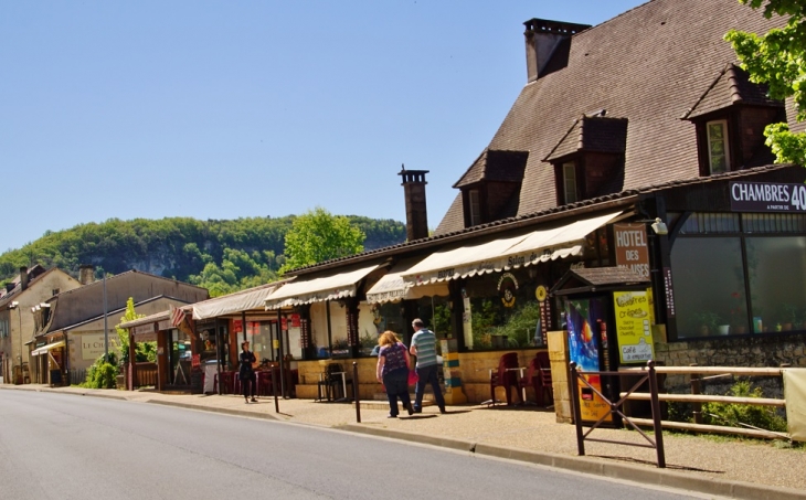 La Commune - Les Eyzies-de-Tayac-Sireuil