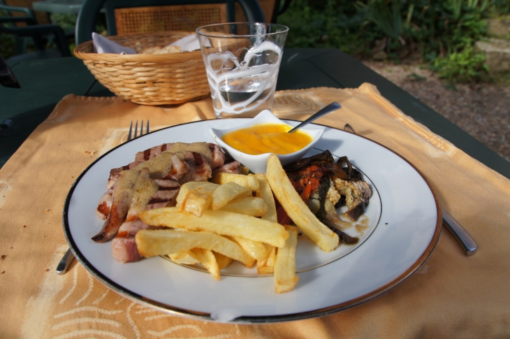 Assiette du restraurant. - Limeuil