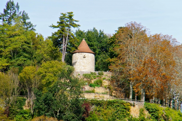 L'ancien moulin du château disparu. - Limeuil