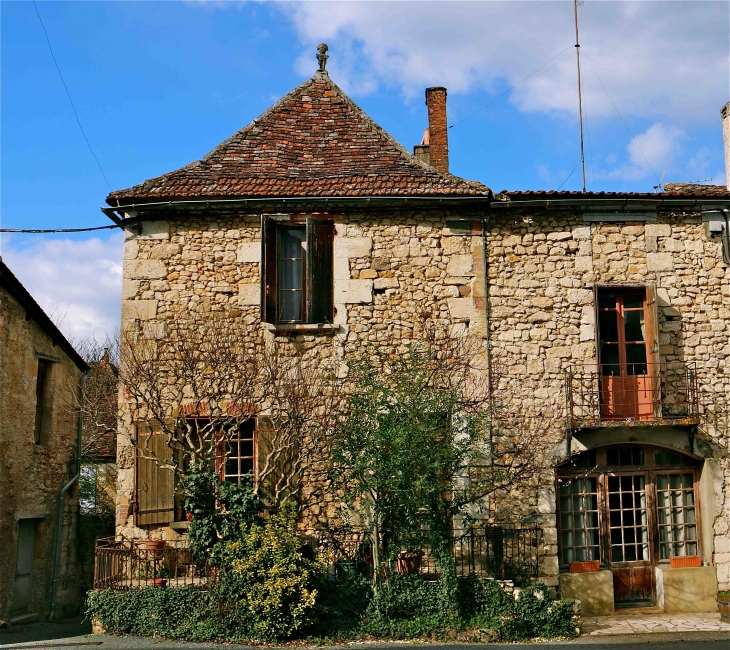 Dans le village - Liorac-sur-Louyre