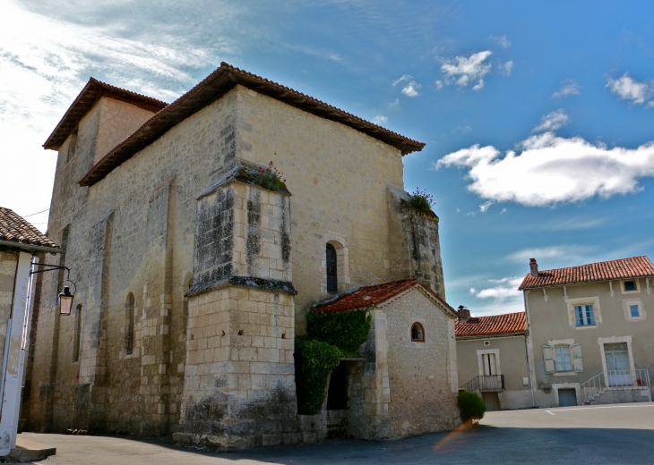 Chevet-de-l-eglise-saint-eutrope - Lusignac