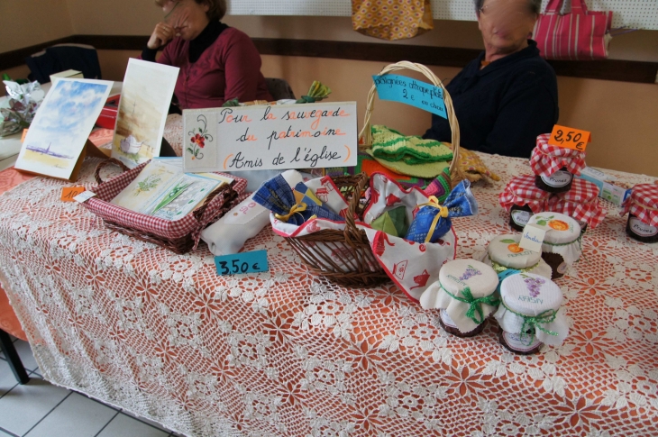 L'Amicale laïque de Manzac-sur-Vern propose, mercredi 1er mai, un marché aux fleurs et aux plantes, un marché artisanal