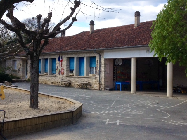 L'école primaire à Marcillac. - Marcillac-Saint-Quentin