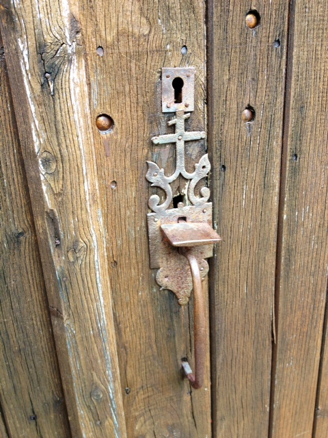 Ferronnerie de la porte de l'église de Marcillac. - Marcillac-Saint-Quentin