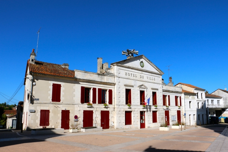 L'Hotel de Ville - Mareuil