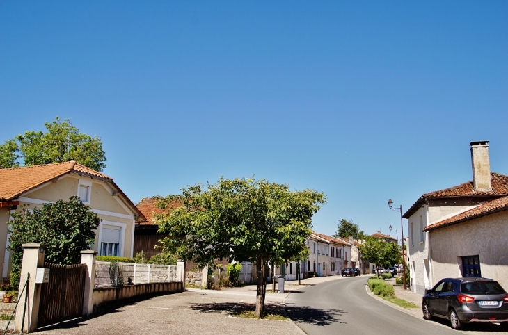 Le Village - Mareuil