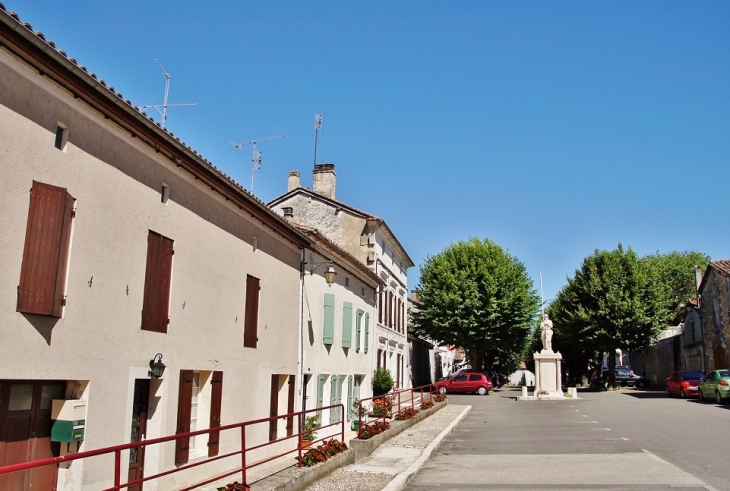 Le Village - Mareuil