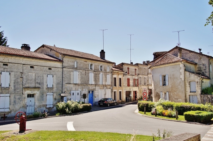 Le Village - Mareuil