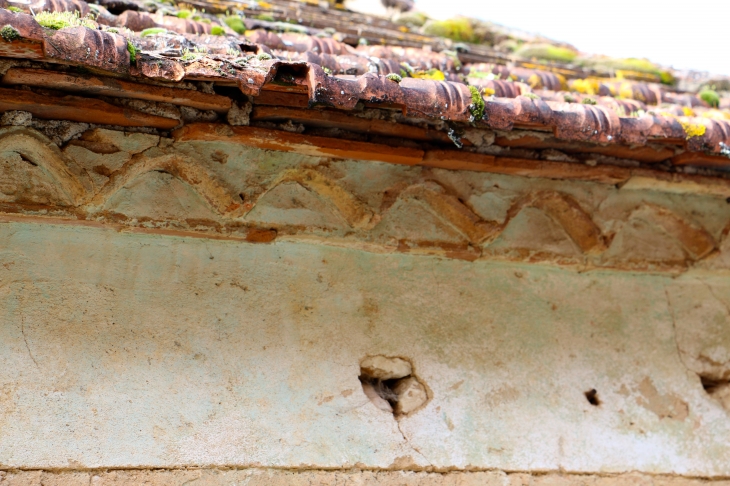 Détail : génoise, hameau de Grand Castang. - Mauzac-et-Grand-Castang