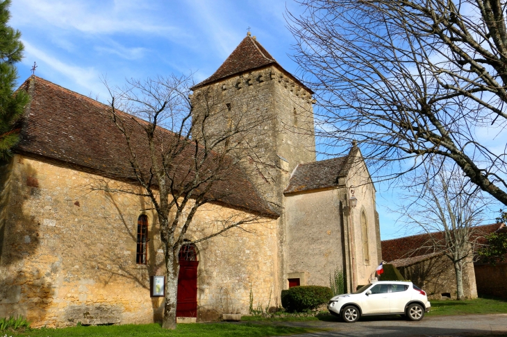 Hameau du Grand Castang. Eglise Saint Pierre et Saint Paul - Mauzac-et-Grand-Castang