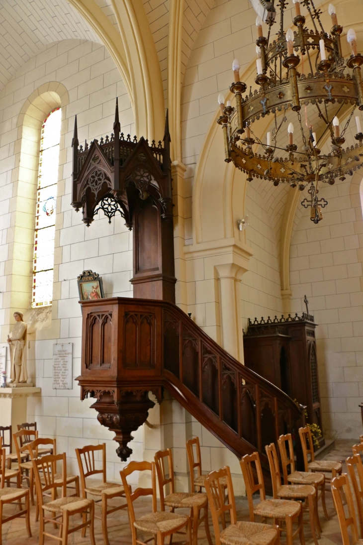 Eglise Saint Roch - la chaire à prêcher. - Mauzac-et-Grand-Castang