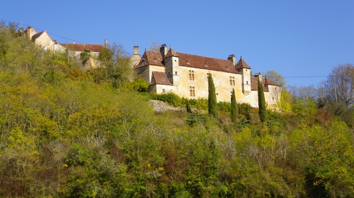 Gentilhommière XVIIème à Miremont-Haut. - Mauzens-et-Miremont