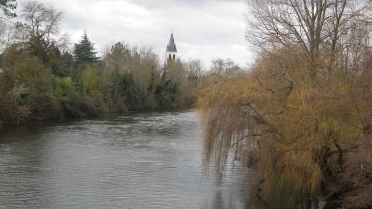 L'Isle à Ménesplet.