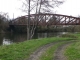 Le pont métallique sur l'Isle.