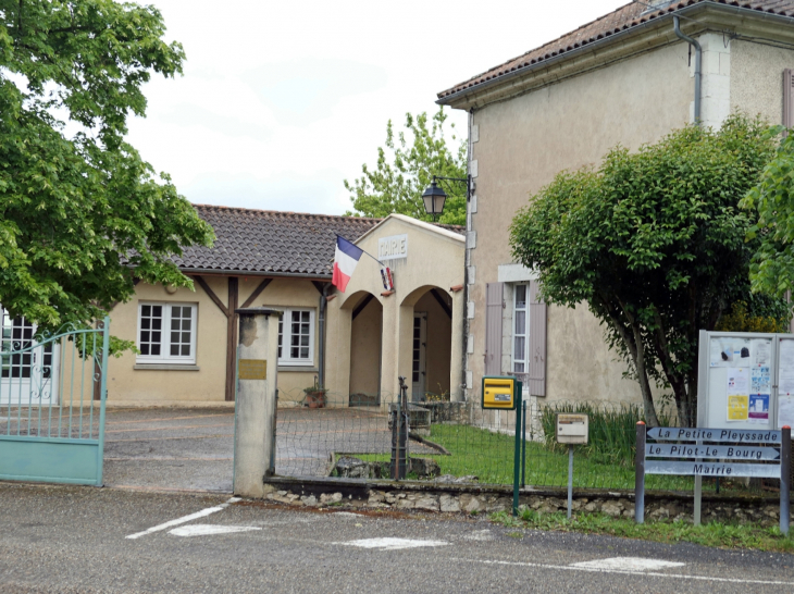 La mairie - Mescoules