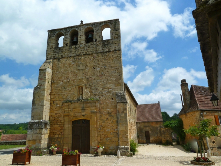 Eglise Saint-Eutrope, construite essentiellement au XII° - Meyrals