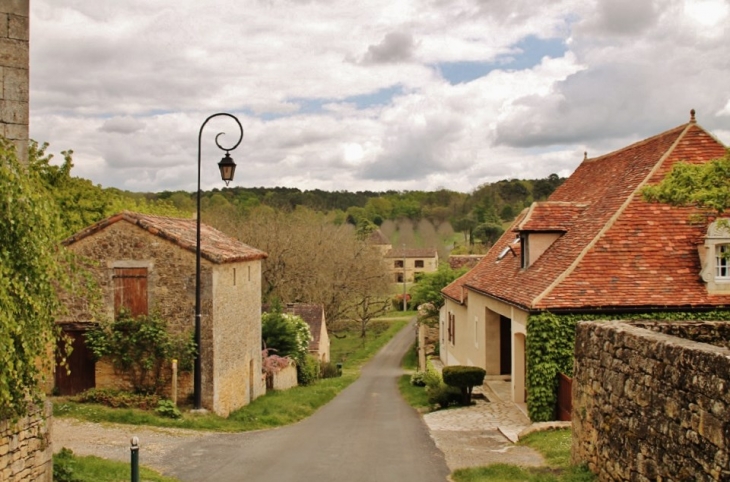 Le Village - Molières