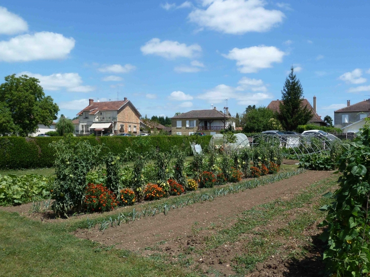 Un très beau jardin - Monpazier