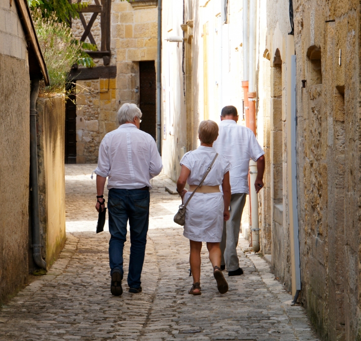 Une ruelle. - Montignac