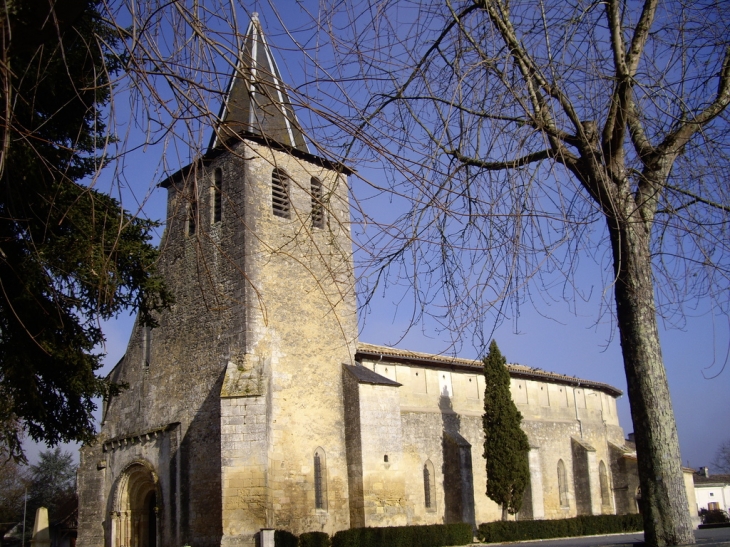 L'église romane de Ménestérol (IMH). - Montpon-Ménestérol