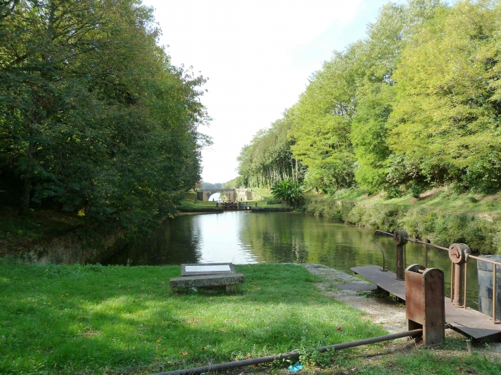 Le Site des Tuillières - Mouleydier