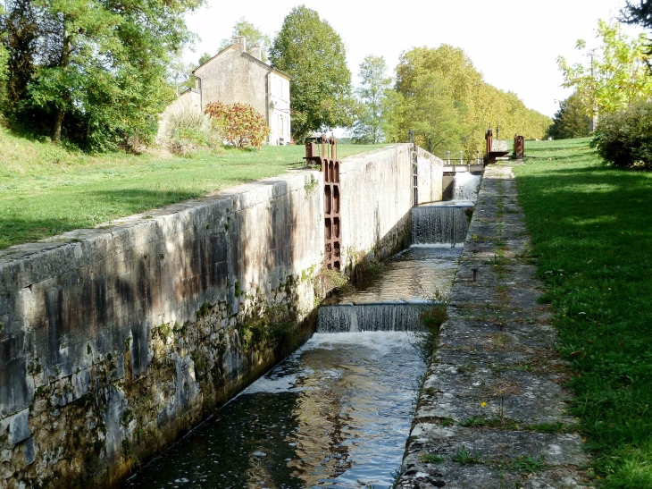 Le Site des Tuillières - Mouleydier