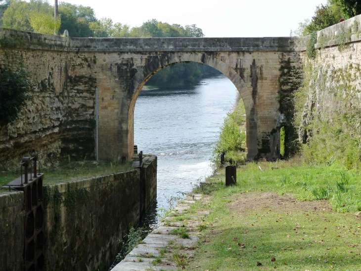 Le Site des Tuillières - Mouleydier