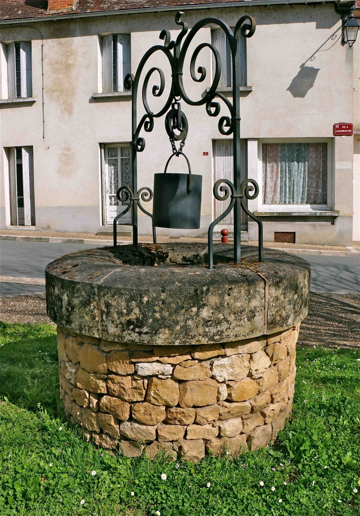 Dans le village - Mouleydier