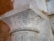 Chapiteau sculpté de la nef de l'église Saint-Etienne.