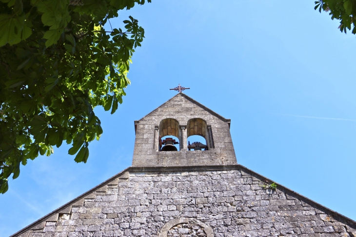 Clocher de l'église Saint Jean Baptiste. - Naussannes