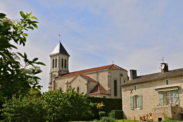 L'église Sainte-Quiterie de Nojals. - Nojals-et-Clotte