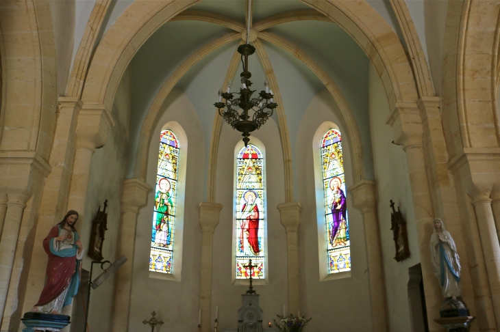 Le choeur de l'église Sainte Quiterie de Nojals. - Nojals-et-Clotte