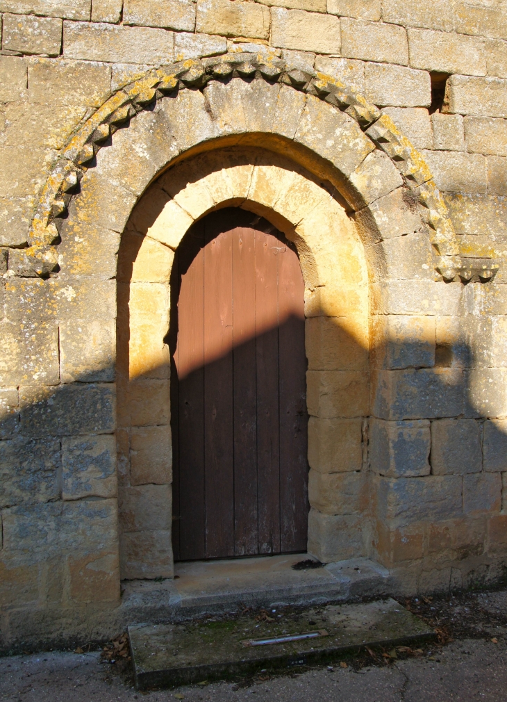 Portail de l'aile sud : église Saint Pierre ès Liens. - Paulin