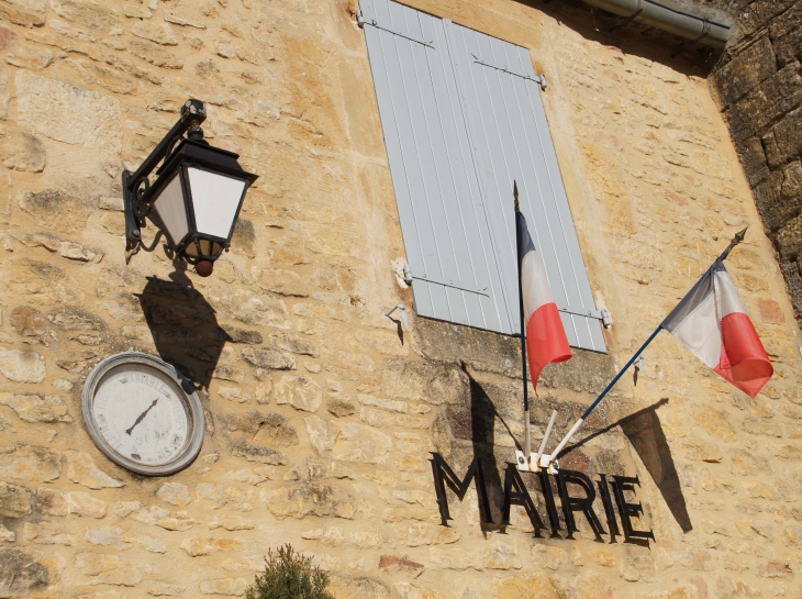 Façade de la Mairie. - Paulin