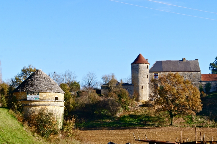 Aux alentours. - Paulin