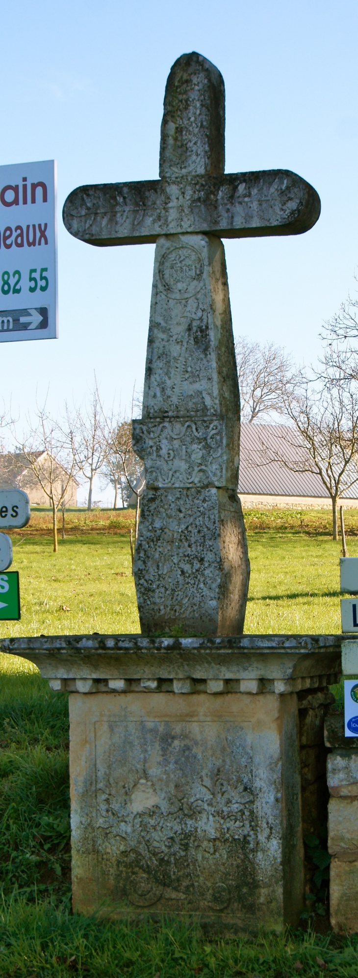 Croix de la Faurie du XVIe siècle. - Paulin