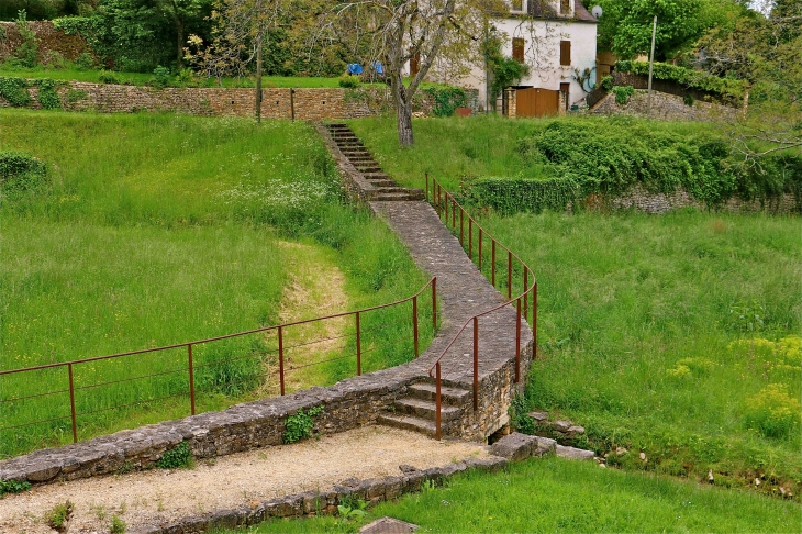 Le chemin de la Reine Blanche - Paunat