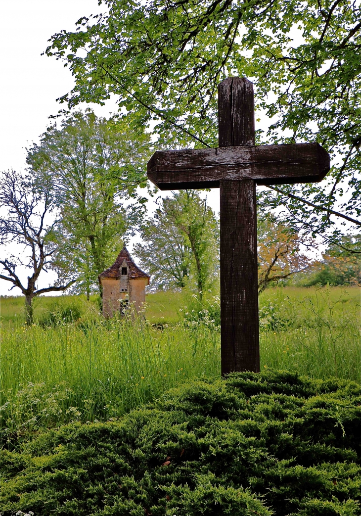 La croix Sainte Quitterie - Paunat